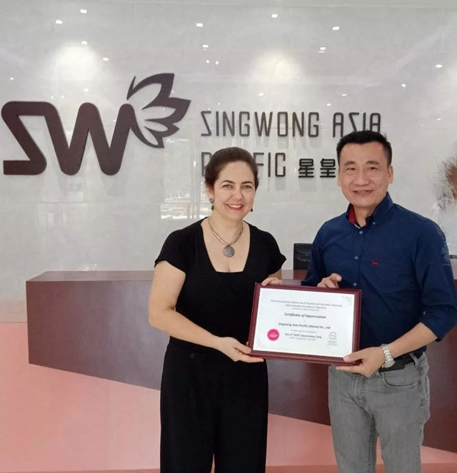 國際化妝品化學家學會聯盟(IFSCC)主委 Vania Leite 教授一行來訪參觀星皇集團